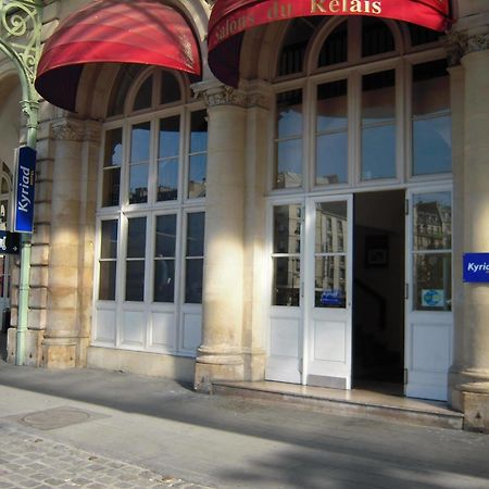 Kyriad Paris 10 - Gare De L'Est Exterior foto